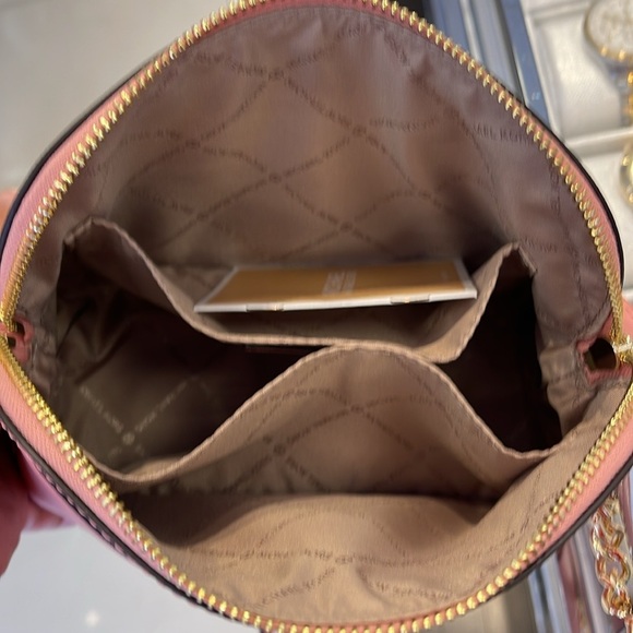 MICHAEL KORS 
Jet Set Travel Medium Dome Crossbody Bag XCROSS XBODY
Primrose
NWT - Picture 12 of 16